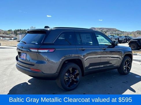New 2026 Jeep Grand Cherokee Limited w/ Limited Altitude Package AWD/4WD image 6