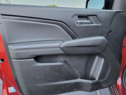 Used 2023 Chevrolet Colorado LT w/ LT Convenience Package II AWD/4WD image 10