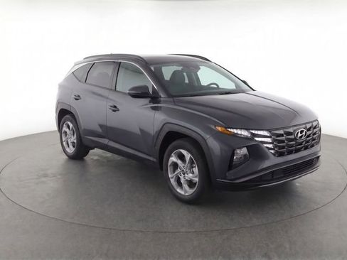 Used 2023 Hyundai Tucson SEL w/ Winter Package FWD image 2