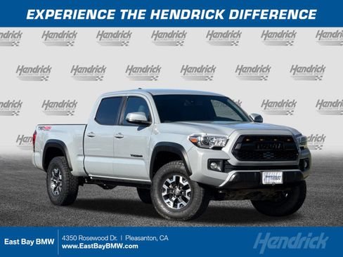 Used 2019 Toyota Tacoma TRD Off-Road image 1