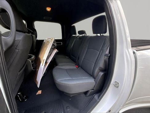 New 2026 RAM 3500 Big Horn AWD/4WD image 17