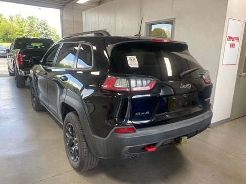 Used 2021 Jeep Cherokee Trailhawk w/ Trailer Tow Group AWD/4WD image 3