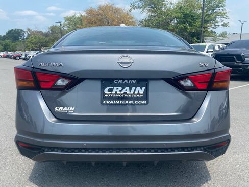 Used 2024 Nissan Altima 2.5 SV FWD image 6