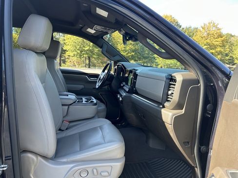 Used 2022 GMC Sierra 1500 SLT image 45