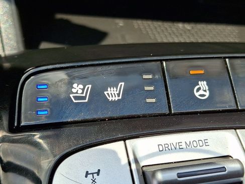 Used 2022 Hyundai Tucson Limited AWD/4WD image 27