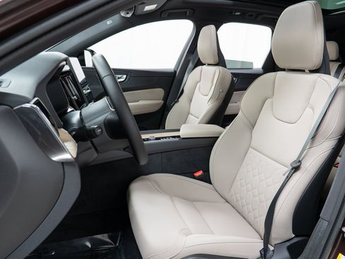 New 2026 Volvo XC60 T8 Plus w/ Climate Package AWD/4WD image 13