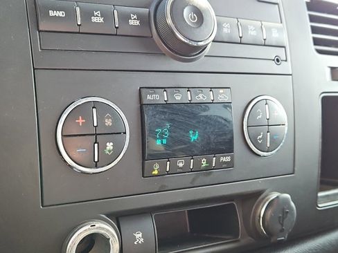 Used 2011 Chevrolet Silverado 1500 LT w/ All-Star Edition image 37