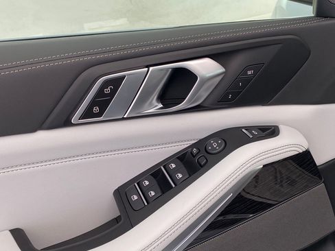 New 2026 BMW X5 xDrive50e image 25