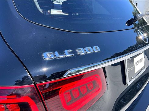 Used 2022 Mercedes-Benz GLC 300 image 29