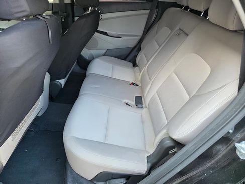 Used 2016 Hyundai Tucson SE w/ Option Group 02 image 15