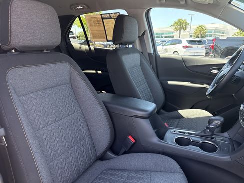 Used 2024 Chevrolet Equinox LT FWD image 21