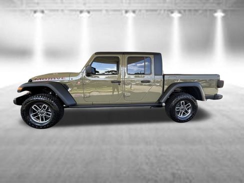 Used 2025 Jeep Gladiator Mojave w/ Safety Group AWD/4WD image 7
