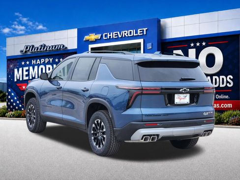 New 2026 Chevrolet Traverse Z71 w/ LPO, Floor Liner Package AWD/4WD image 4