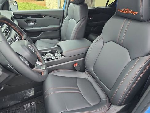New 2025 Honda Pilot TrailSport image 15