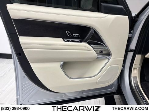 Used 2023 Land Rover Range Rover Long Wheelbase Autobiography AWD/4WD image 42