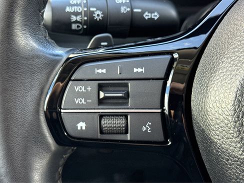 Used 2024 Honda Pilot EX-L image 32