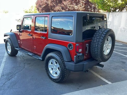 Used 2014 Jeep Wrangler Unlimited Sport w/ Quick Order Package 24S AWD/4WD image 5