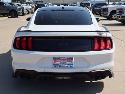 Certified 2020 Ford Mustang GT Premium w/ Black Accent Package RWD image 4