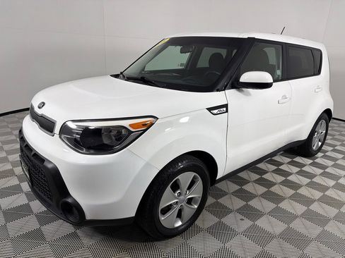 Used 2016 Kia Soul image 9