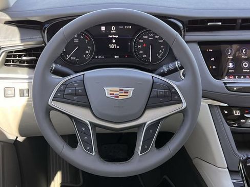 New 2026 Cadillac XT5 Premium Luxury image 11