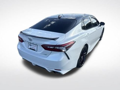 Used 2021 Toyota Camry XSE FWD image 5