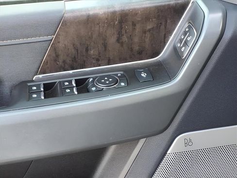 Used 2023 Ford F350 Lariat image 16