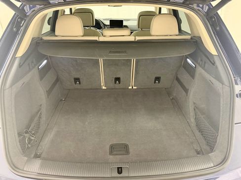 Used 2018 Audi Q5 2.0T Premium Plus w/ Premium Plus Package image 12