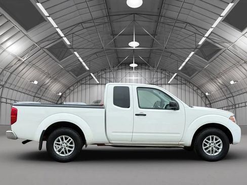 Used 2019 Nissan Frontier SV AWD/4WD image 7