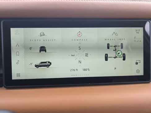 Certified 2024 Land Rover Defender 110 X-Dynamic SE AWD/4WD image 19