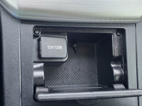 Used 2013 Toyota Camry SE FWD image 21