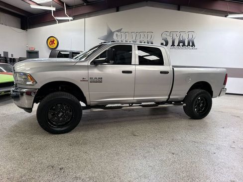 Used 2016 RAM 2500 Tradesman w/ Chrome Appearance Group AWD/4WD image 2
