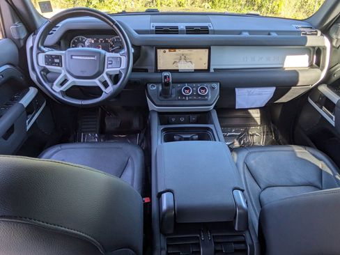 Certified 2023 Land Rover Defender 110 SE image 25
