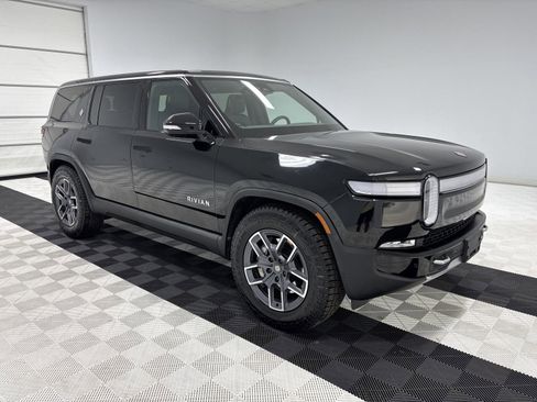 Used 2024 Rivian R1S Adventure image 7