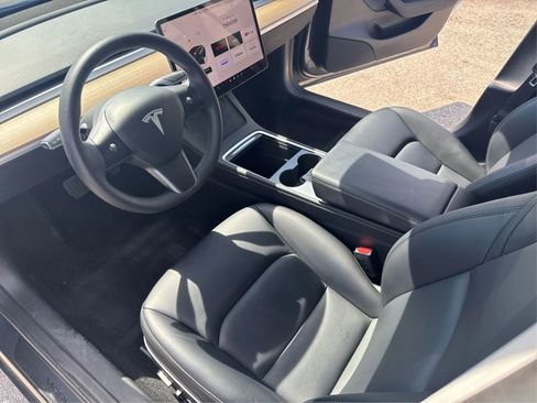 Used 2023 Tesla Model 3 Standard Range RWD image 19