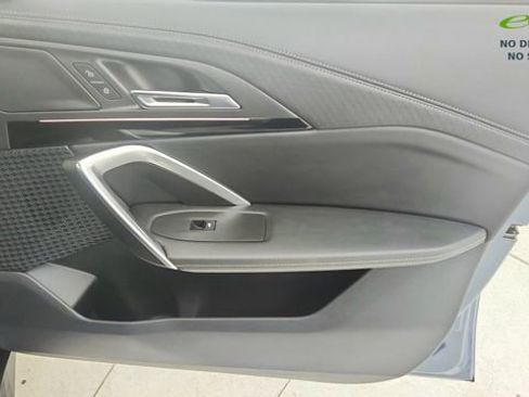 Used 2025 BMW X2 xDrive28i w/ Technology Package AWD/4WD image 25