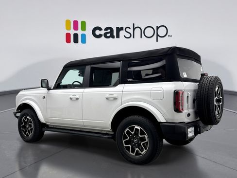 Used 2024 Ford Bronco Outer Banks AWD/4WD image 3