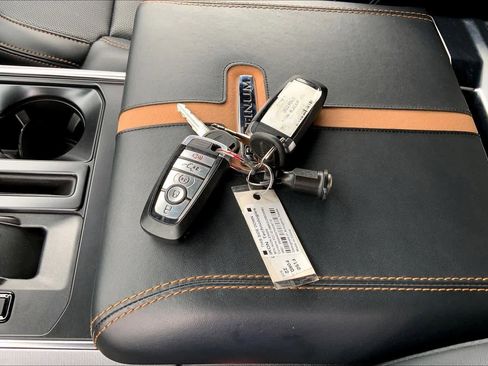 Certified 2022 Ford F150 Platinum w/ Equipment Group 701A High image 15