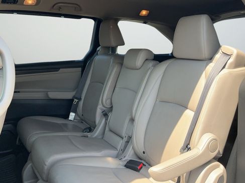 Used 2019 Honda Odyssey Elite image 21