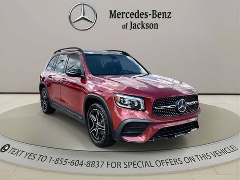 Used 2020 Mercedes-Benz GLB 250 image 2