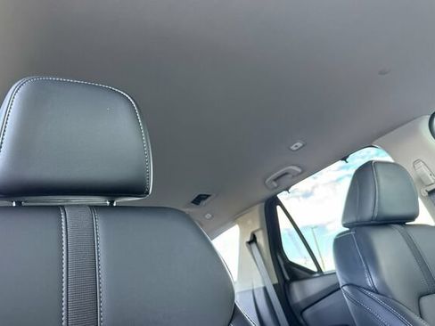 Certified 2025 Honda Pilot EX-L image 18