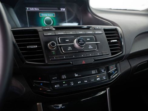Used 2017 Honda Accord Sport image 16
