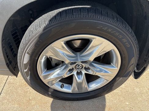 Used 2017 Toyota Highlander Limited image 10