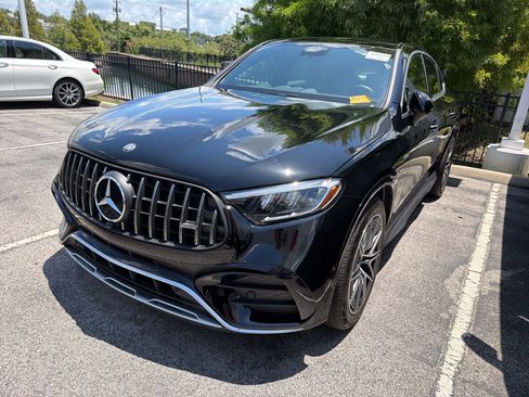 Certified 2025 Mercedes-Benz GLC 43 AMG 4MATIC Coupe image 4
