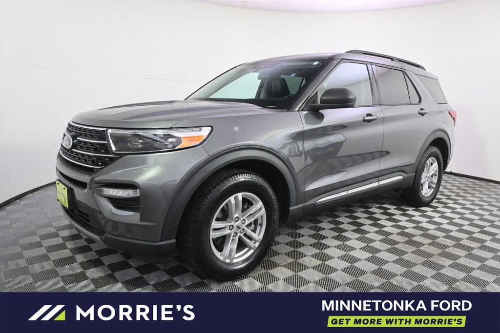 Used 2021 Ford Explorer XLT w/ Equipment Group 202A AWD/4WD image 2