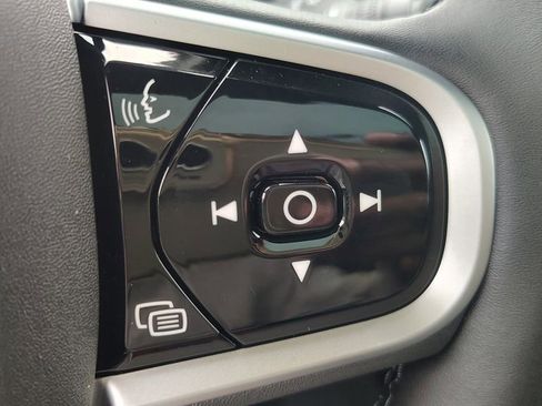 New 2026 Volvo XC60 B5 Ultra w/ Climate Package image 15