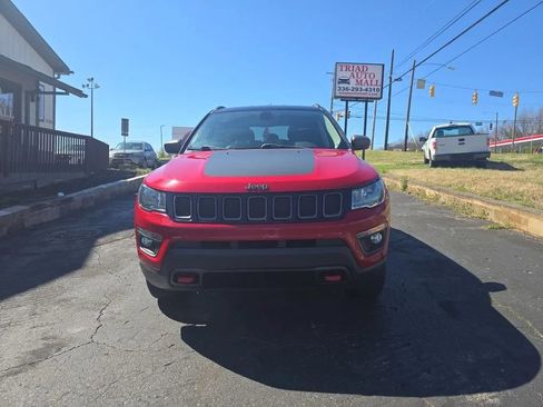 Used 2019 Jeep Compass Trailhawk AWD/4WD image 2