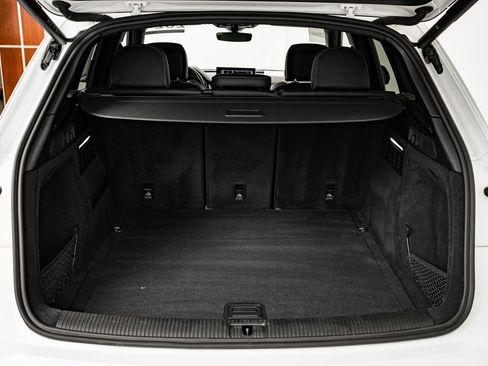 Certified 2024 Audi Q5 2.0T Premium w/ Summer of Audi Package image 22