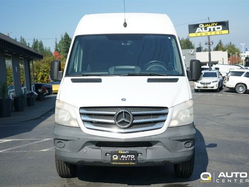 Used 2014 Mercedes-Benz Sprinter 2500 image 2