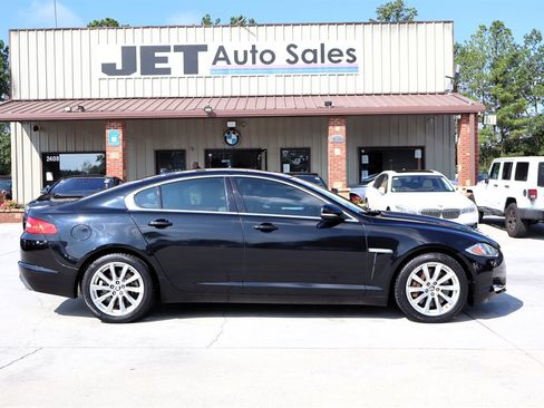Used 2013 Jaguar XF RWD image 8