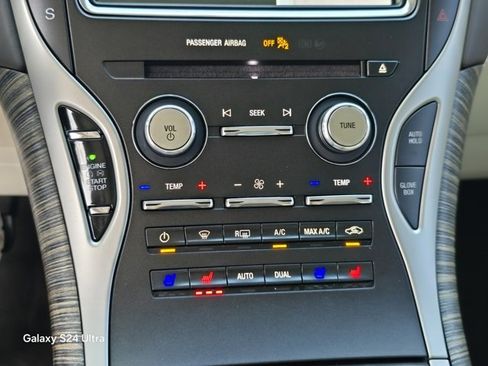 Used 2019 Lincoln Nautilus Black Label image 29